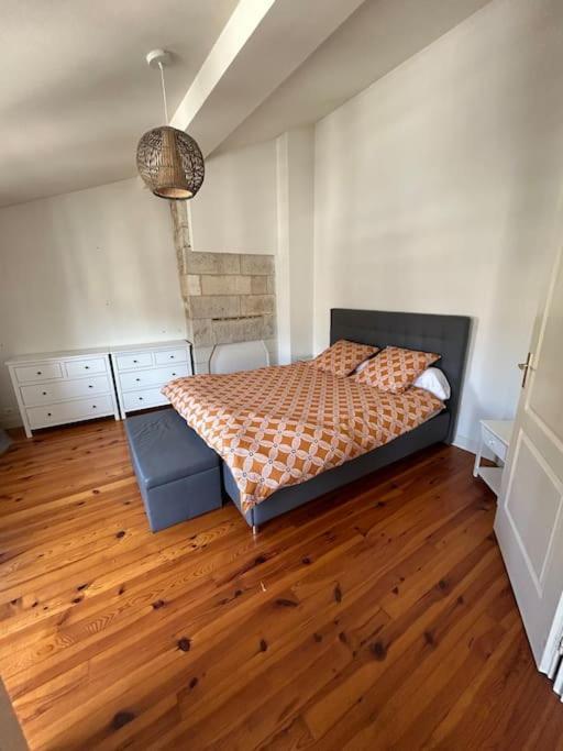 Appartement Au Coeur De ペリグー エクステリア 写真